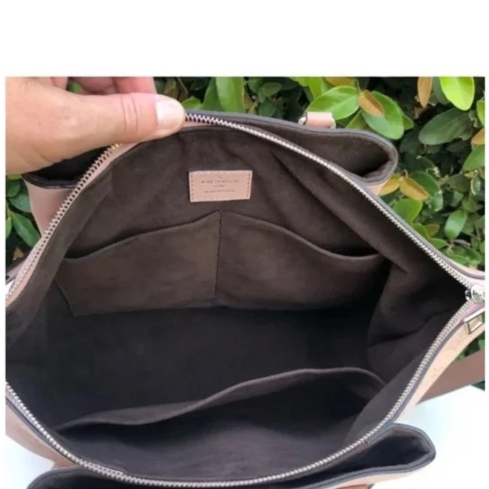 Louis Vuitton Haumea Mahina Magnolia Pink Leather Bag - Picture 6 of 7